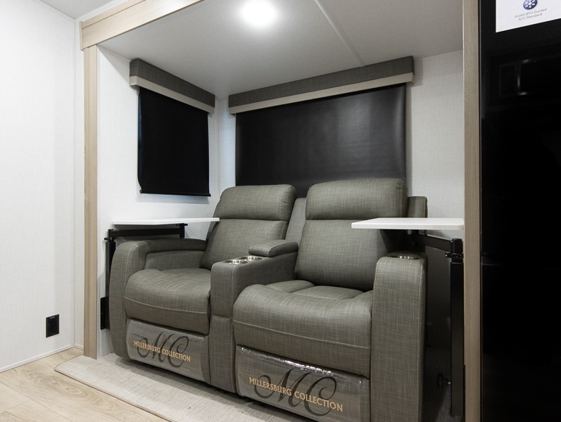 2025 Forest River Rockwood Mini Lite 2516S - Image 12