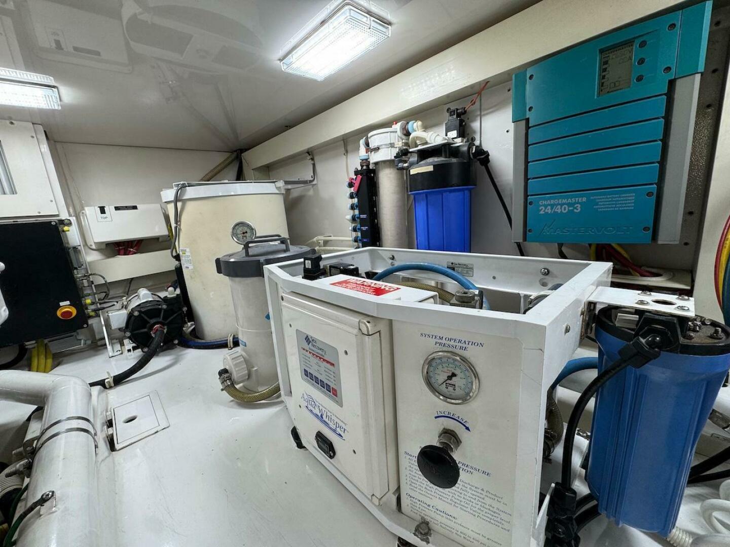 2007 VIKING 52 Convertible Base - Image 46