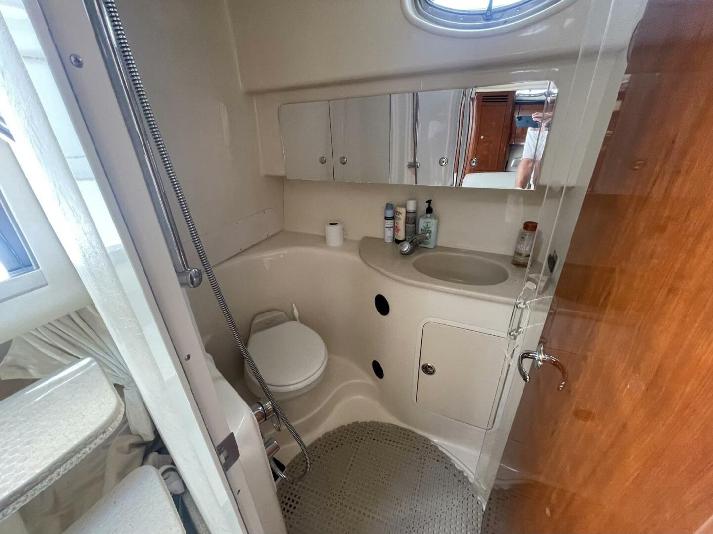 2003 Sea Ray 360 Sundancer - Image 28