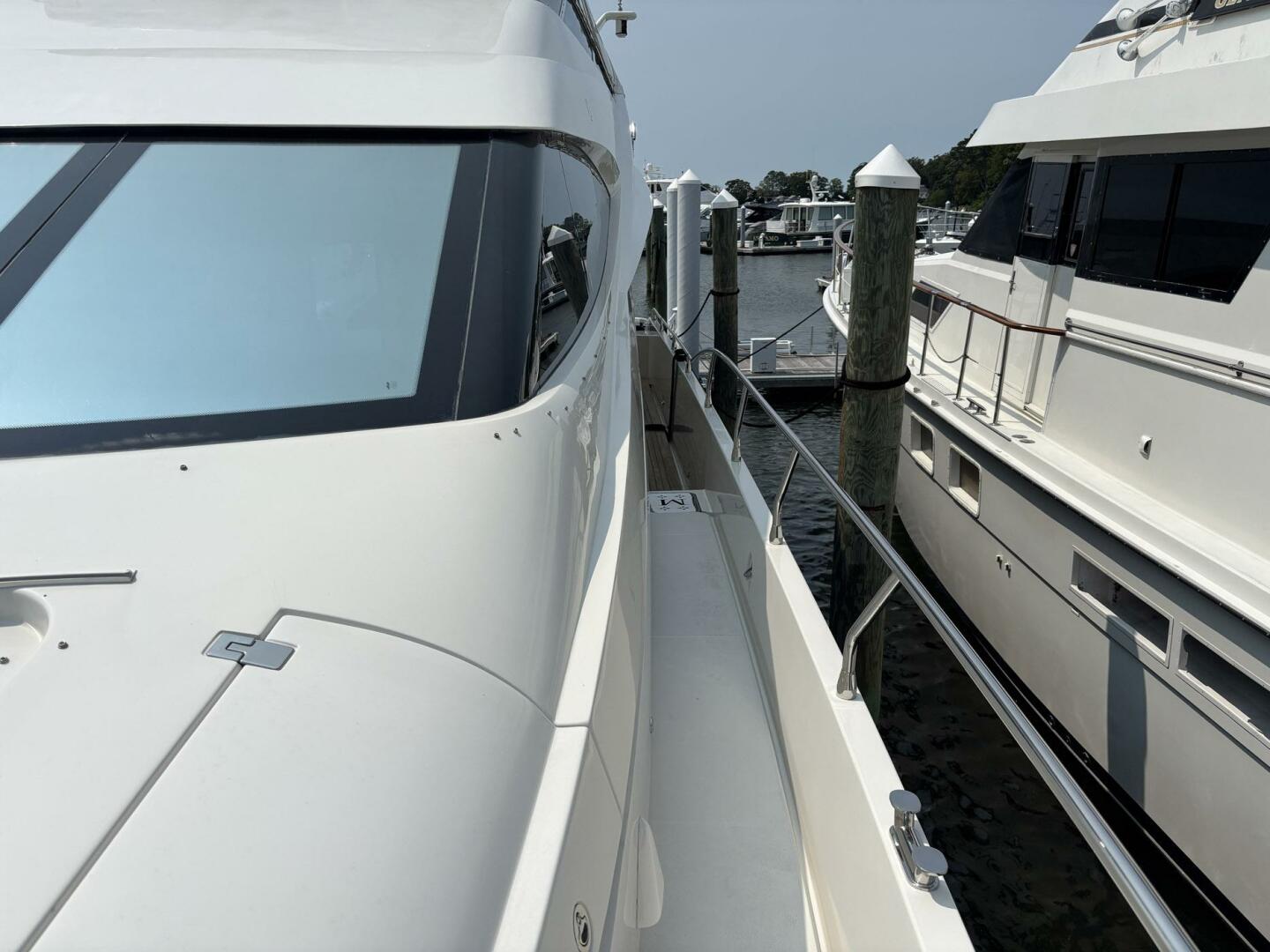 2006 Marquis 65 - Image 6