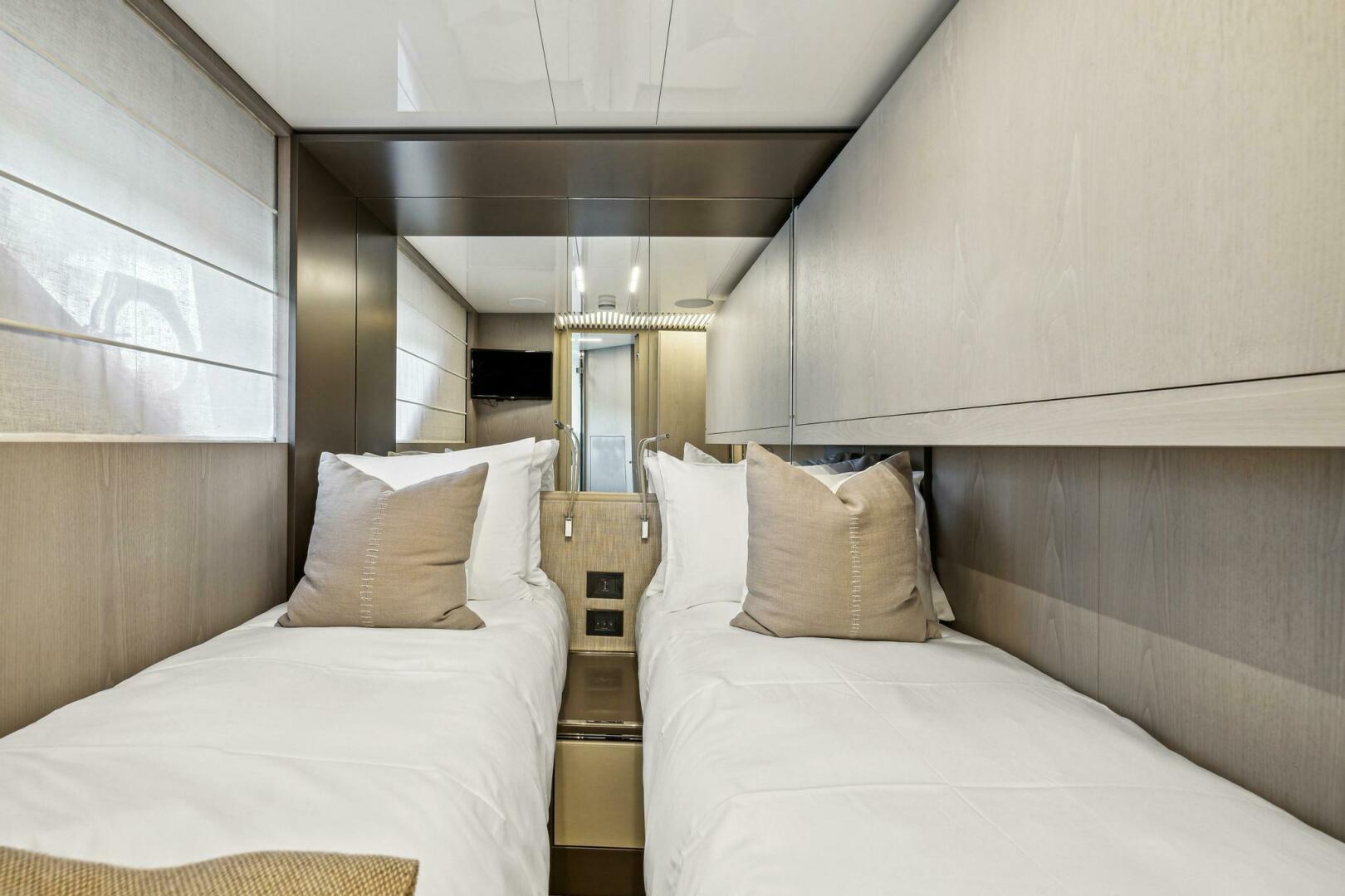 2021 Ferretti Yachts 850 - Image 61