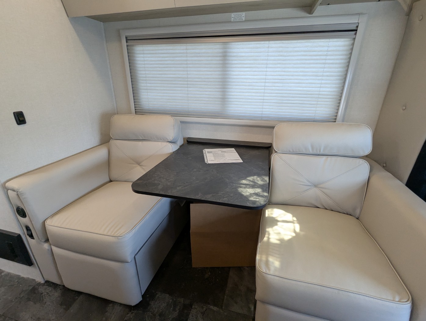 2026 Coachmen Cross Trail EV 26TB - ATH Edition - Image 27