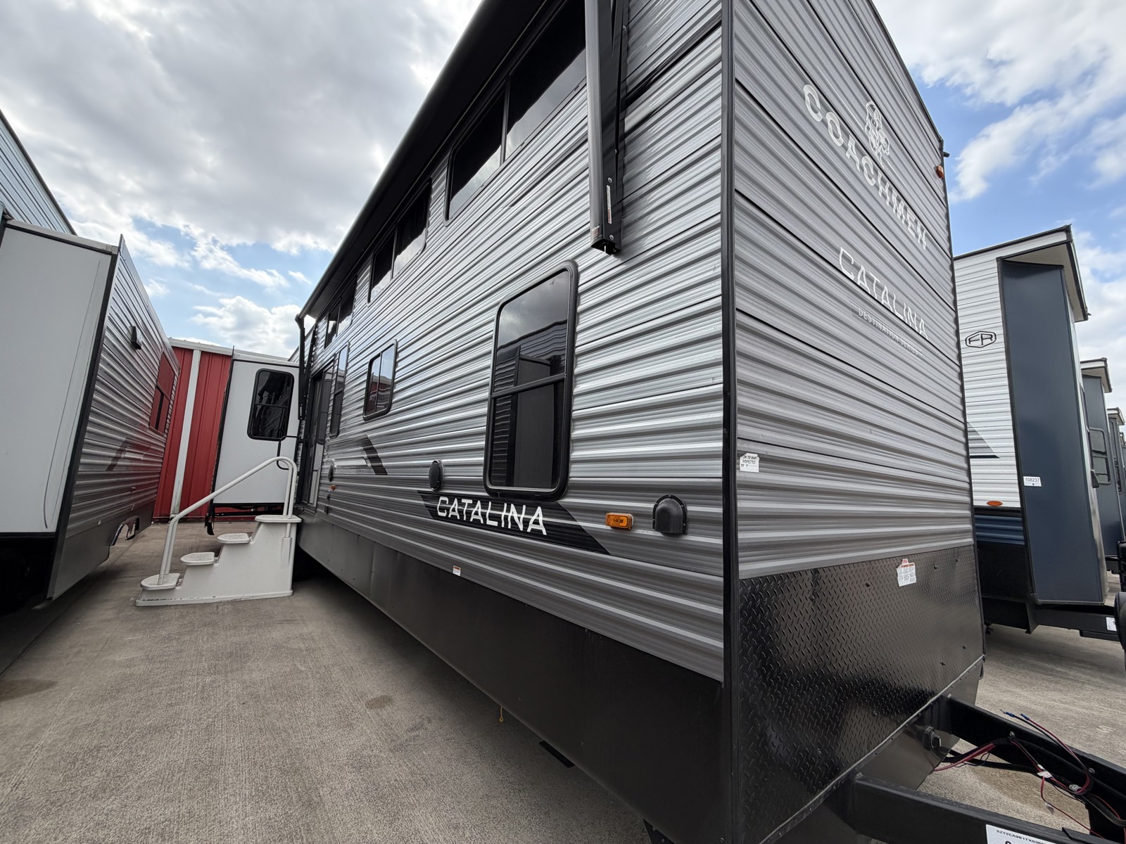 2026 COACHMEN CATALINA 44CONDO - Image 53