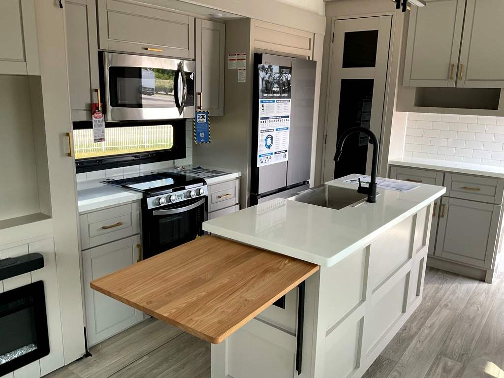 2027 JAYCO NORTH POINT 361RLBH - Image 12