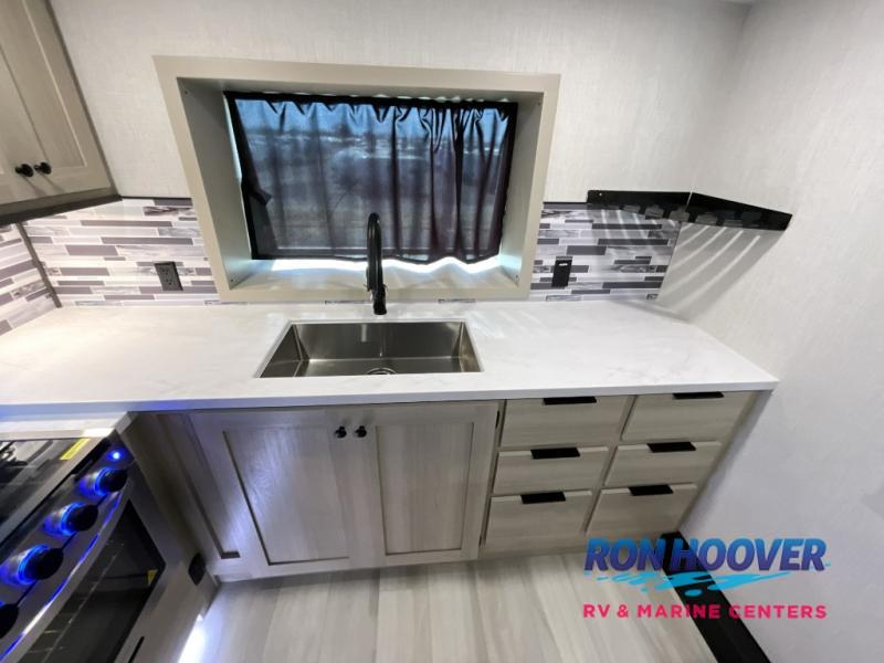 2026 FOREST RIVER 37GALLEY - Image 7