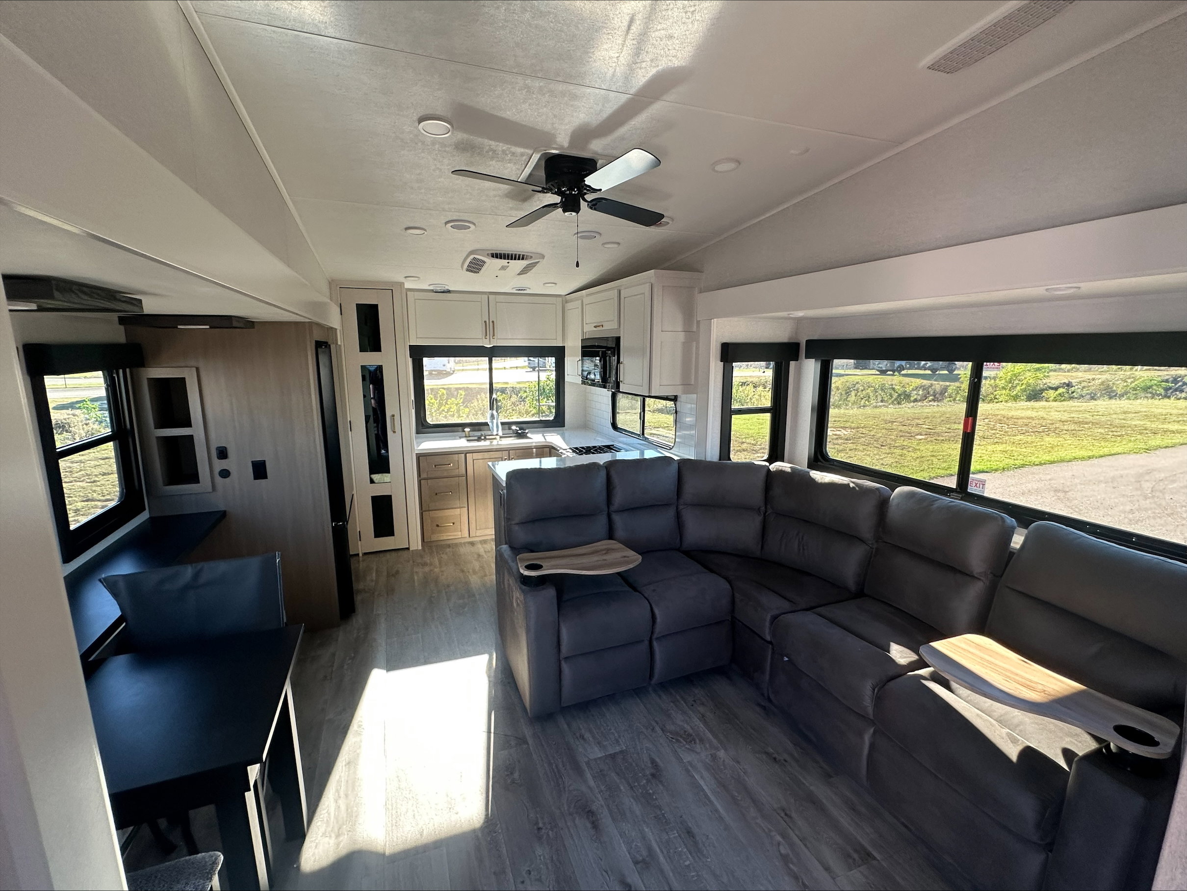 2026 JAYCO EAGLE 365UKTS - Image 16