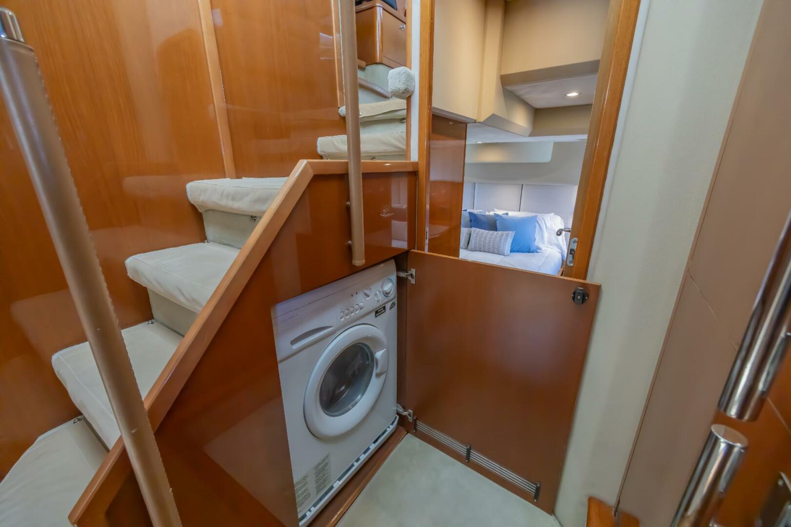 2008 Princess 58 Flybridge - Image 32