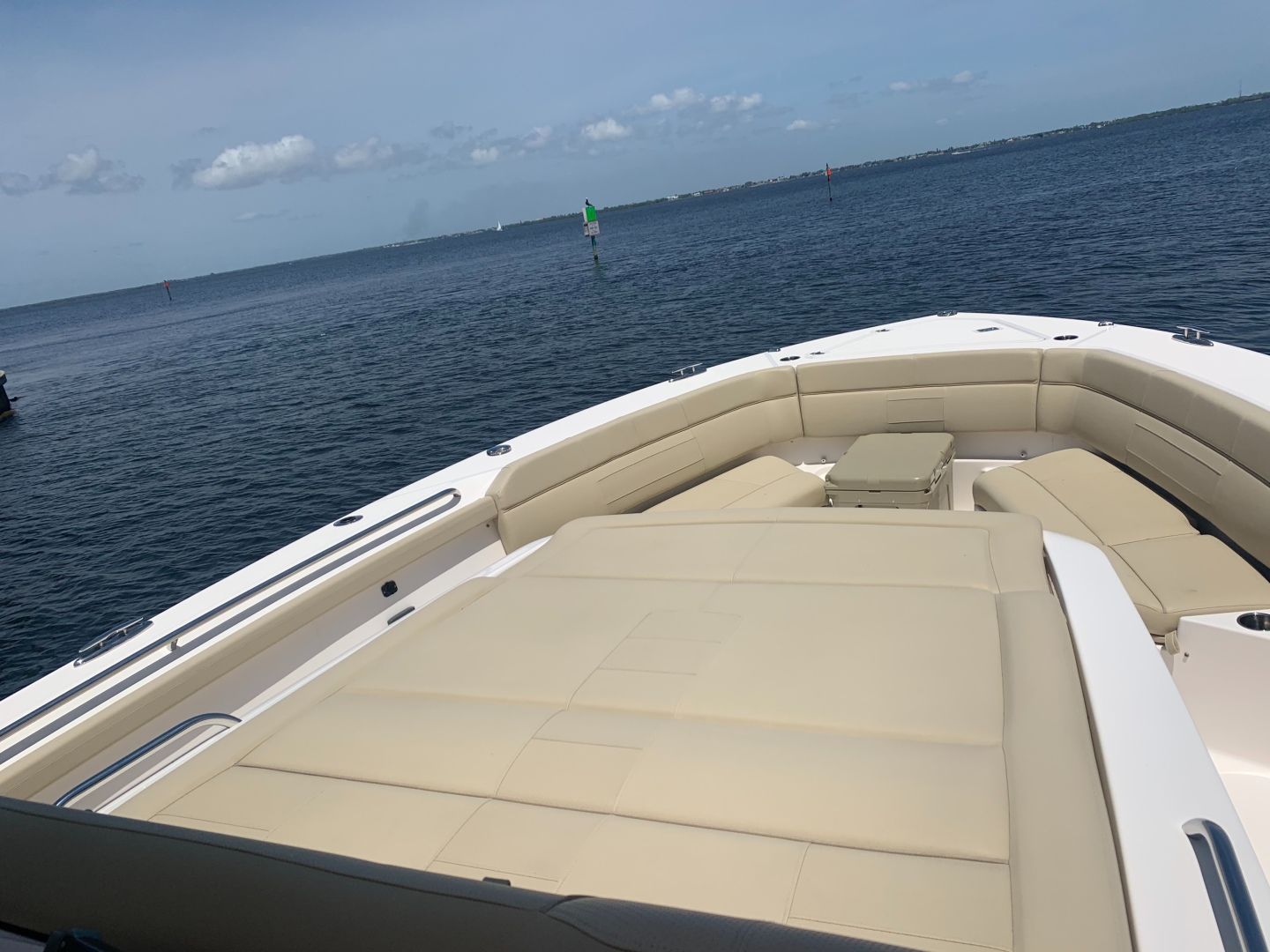 2017 Pursuit S 408 - Image 11