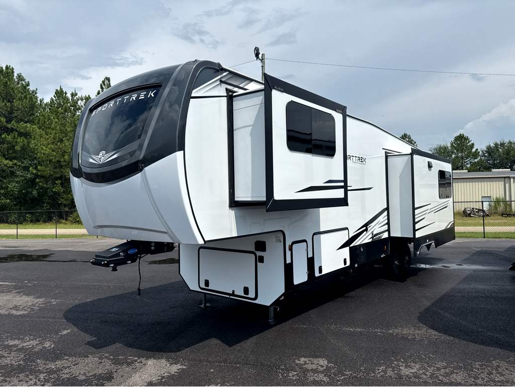 2027 VENTURE RV SPORTTREK 353VIK - Image 2