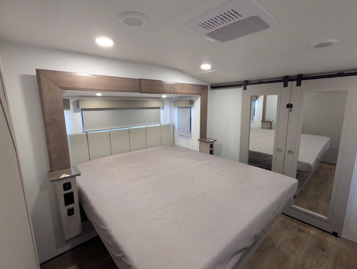 2026 Alliance RV Avenue 35RKS - Image 7