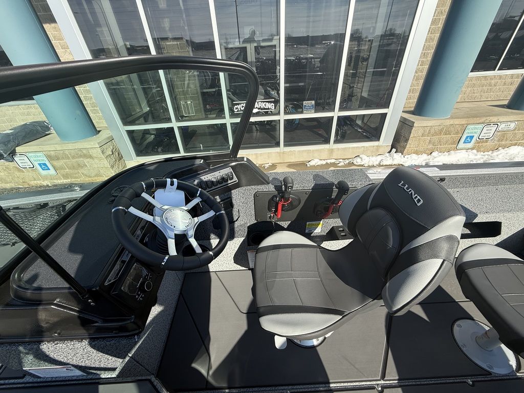 2026 Lund 2075 Impact XS Sport - Image 15