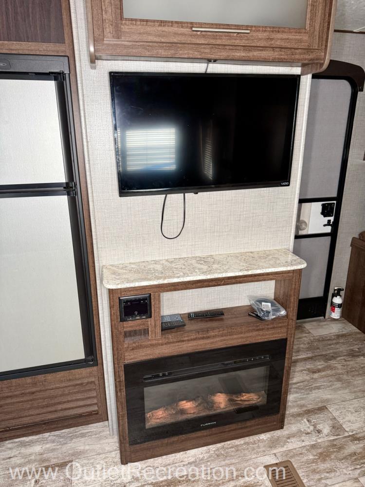 2018 CrossRoads Zinger ZR280BH - Image 17