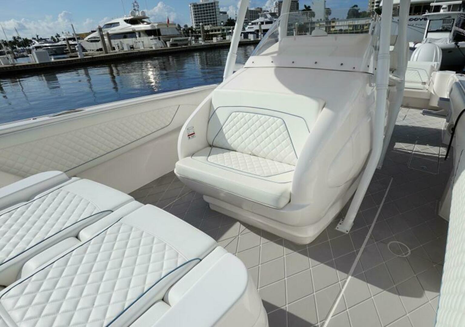2021 Intrepid 2021 - Image 8