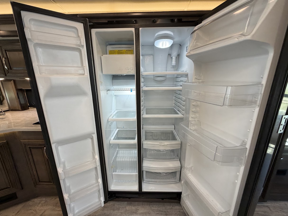 2022 JAYCO SENECA 37M - Image 23