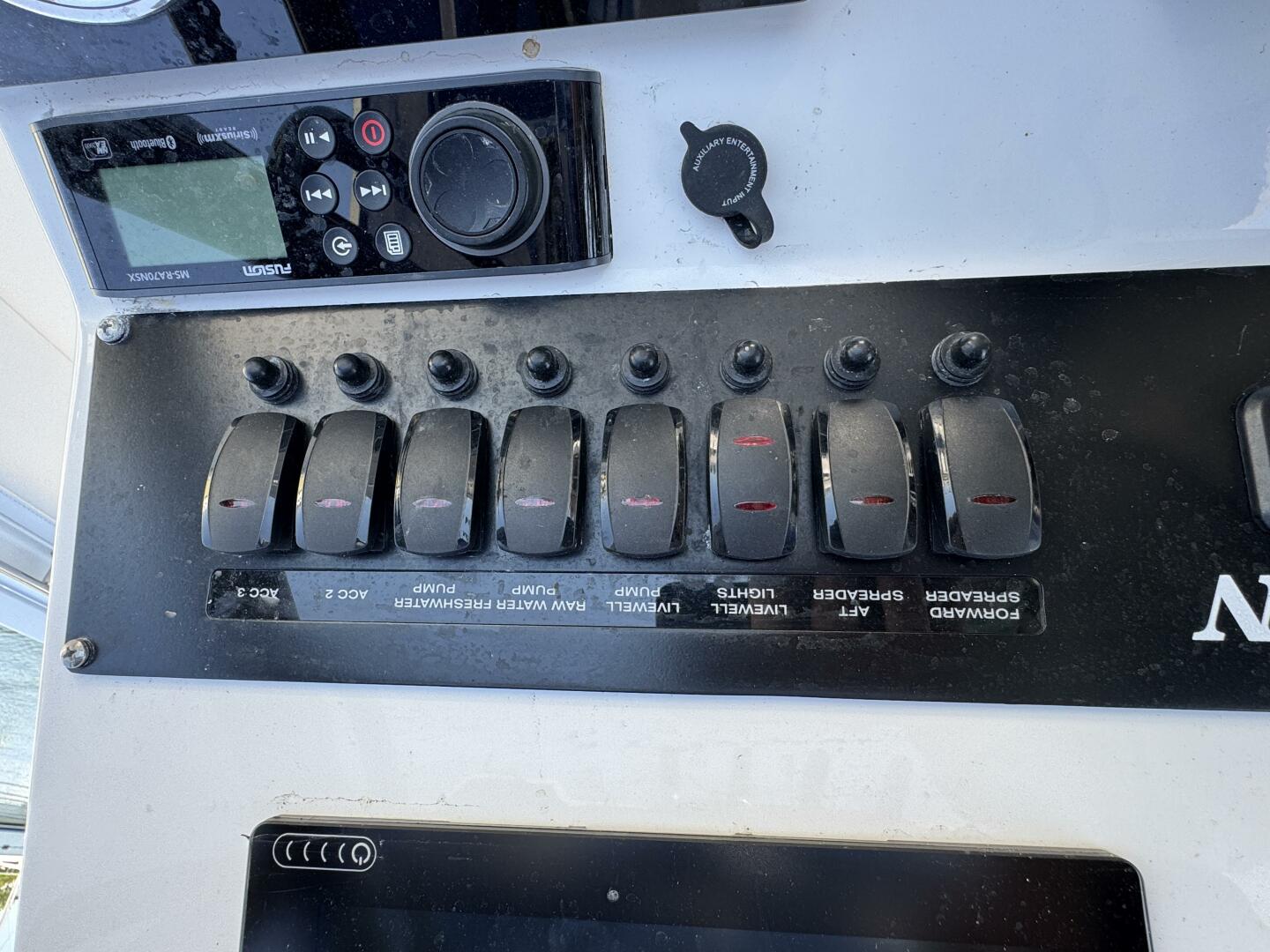 2020 Blackfin 212 CC - Image 22