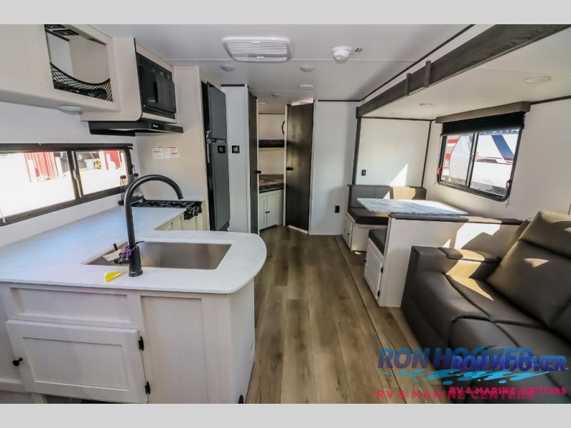 2025 COACHMEN SPIRIT 26BH - Image 9