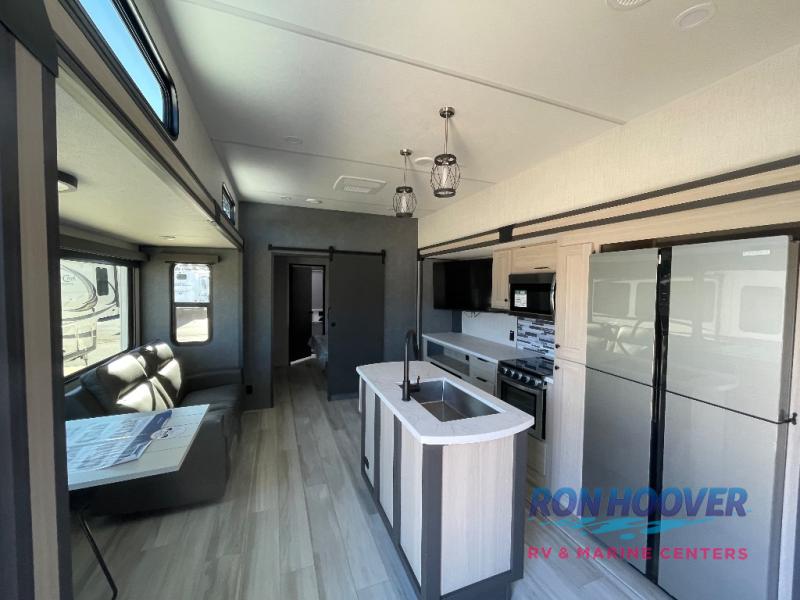 2026 FOREST RIVER 402BEDS - Image 6