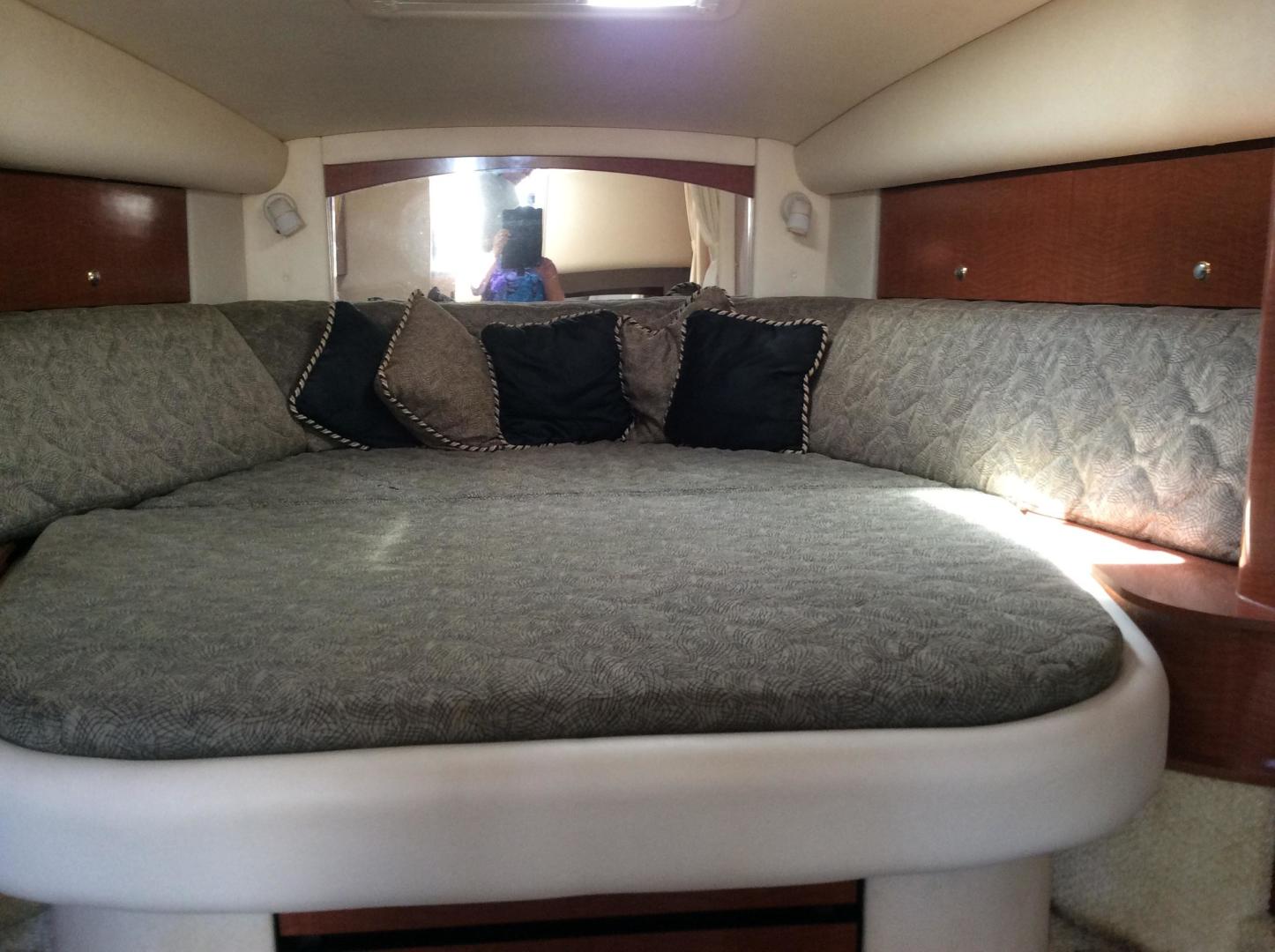 2003 Sea Ray 320 - Image 13