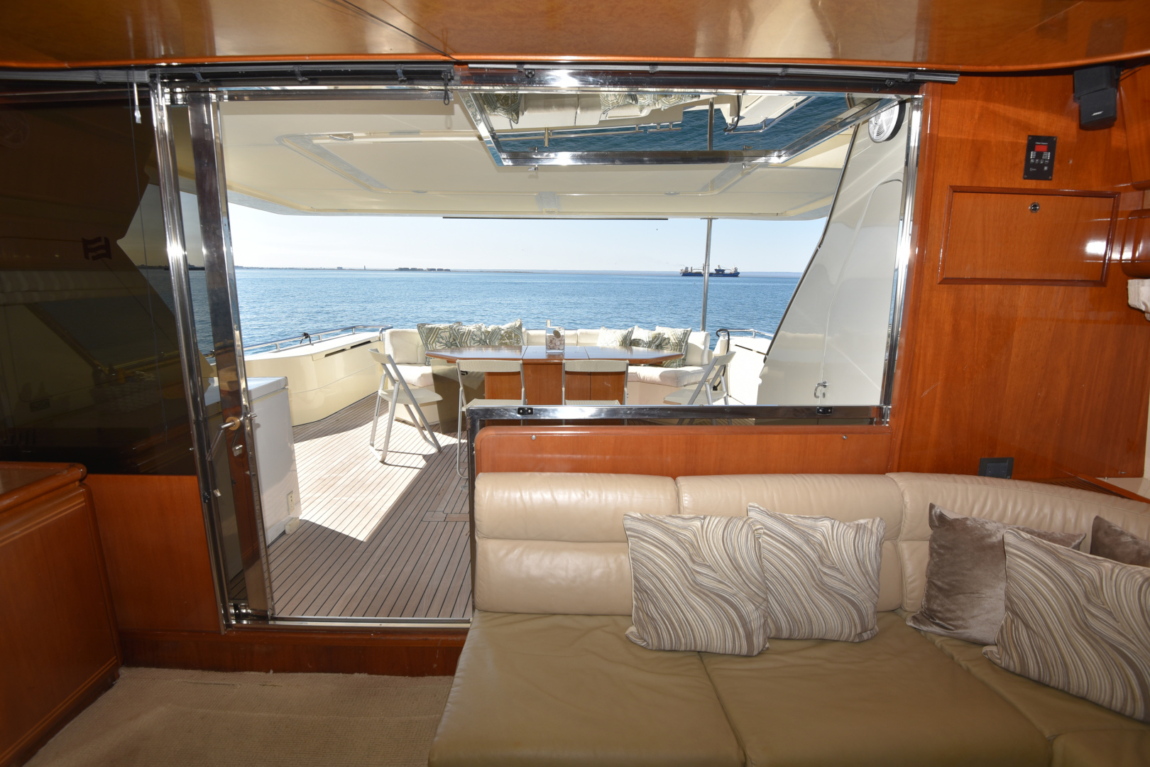 1997 Ferretti Yachts Ferretti 780 Base - Image 8