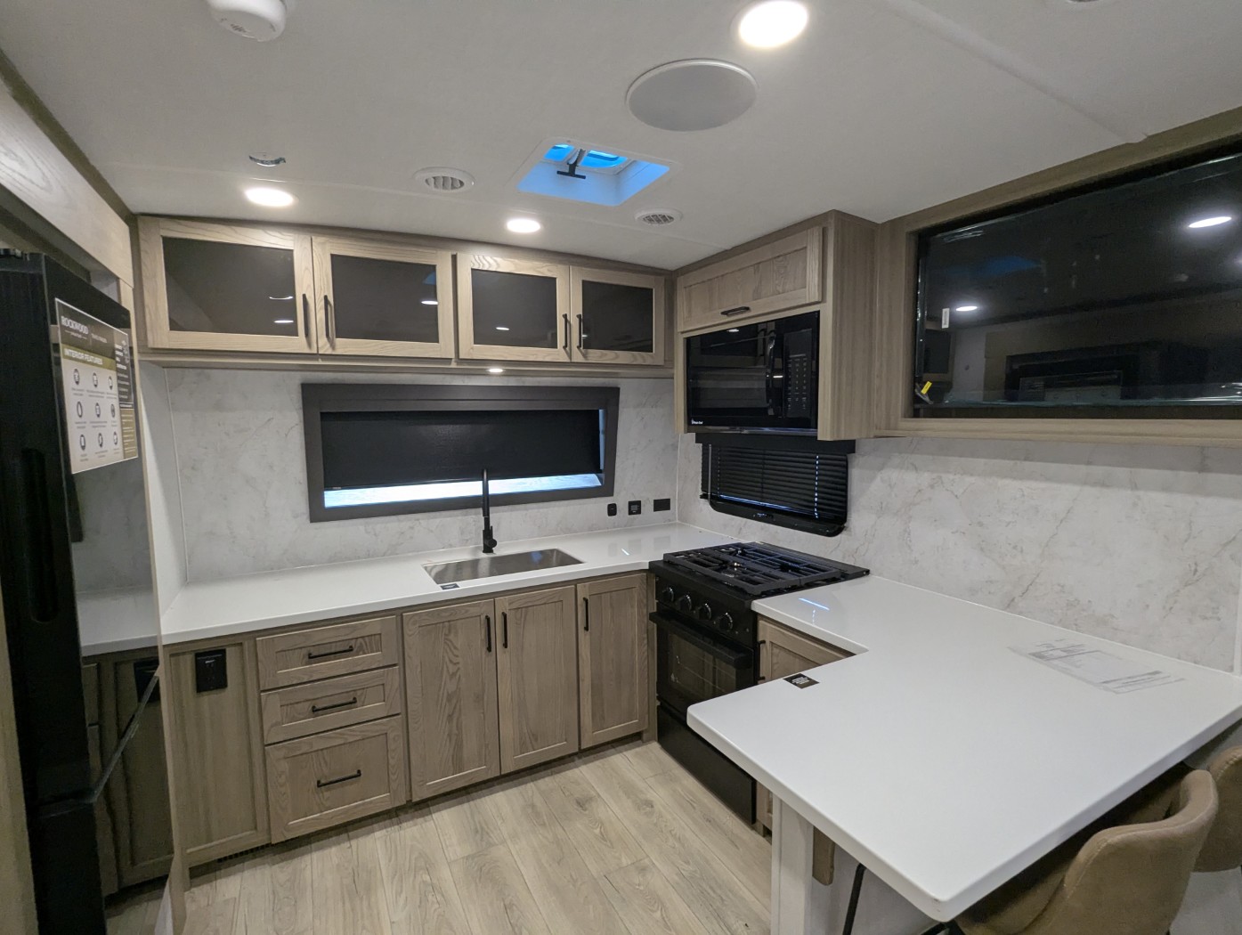 2026 Forest River Rockwood Signature 8263MBR - Image 13