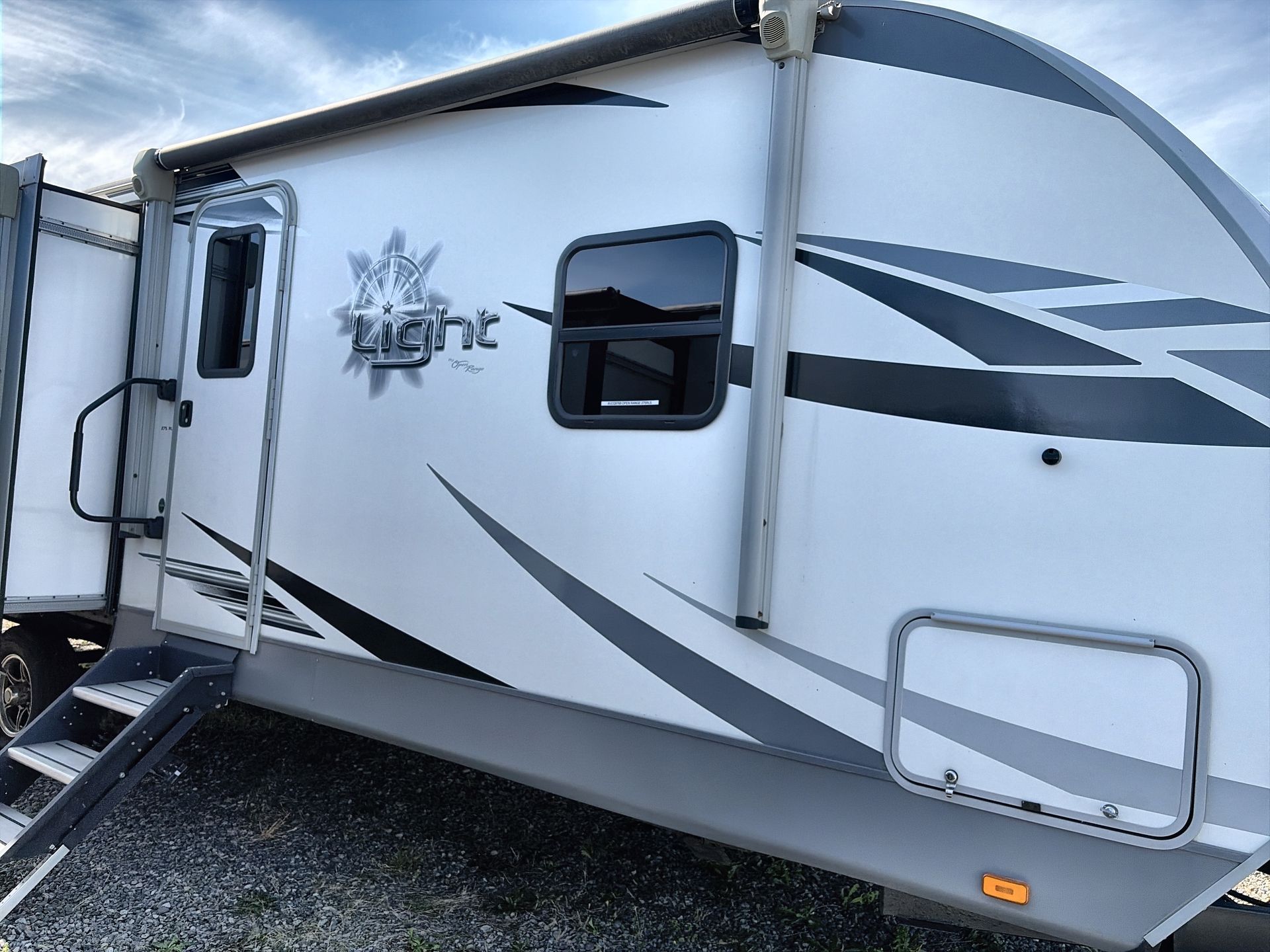 2021 Highland Ridge Open Range Light LT275RLS - Image 3