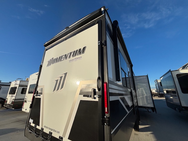 2026 Grand Design Momentum G-Class 415G - Image 10