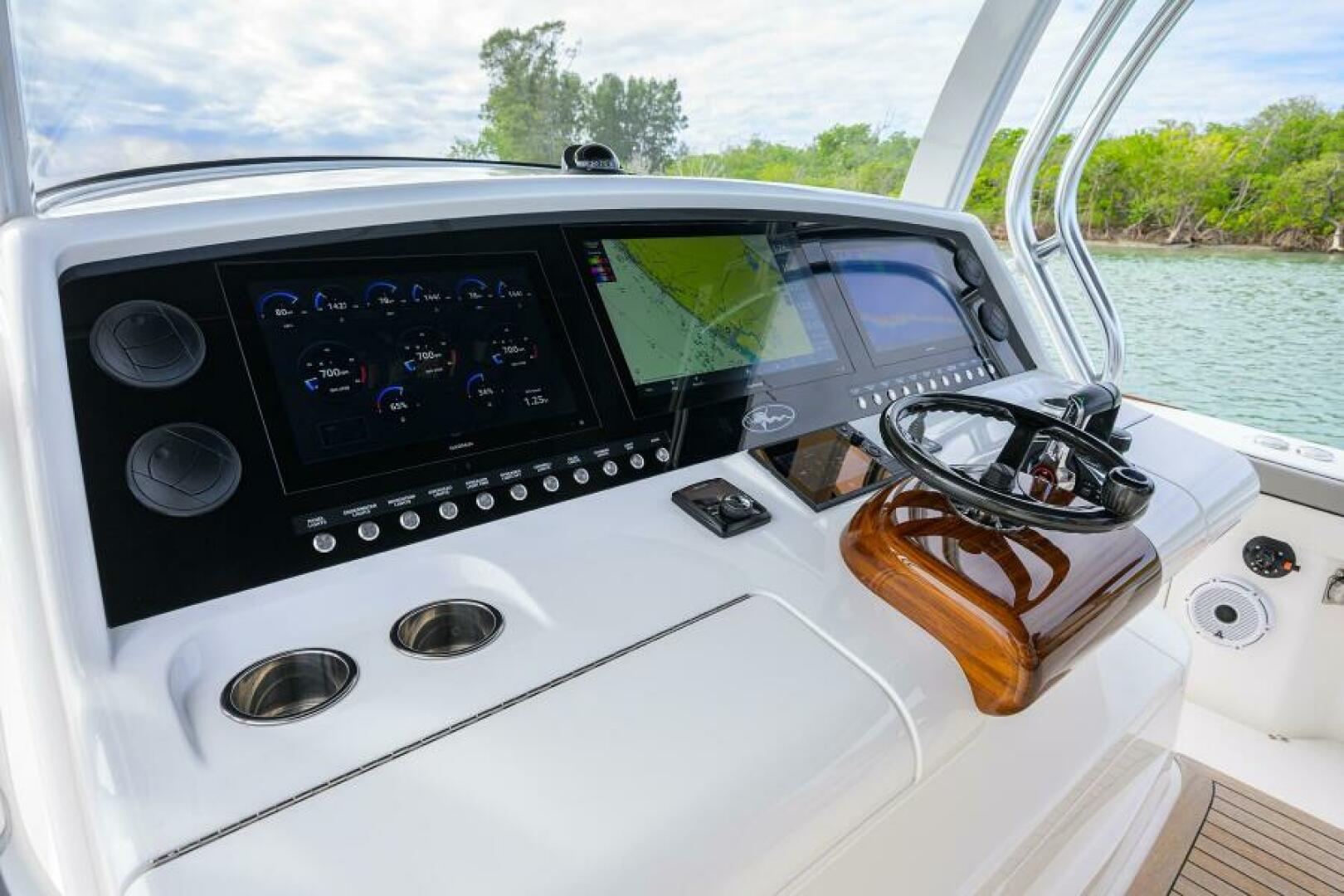 2020 VIKING VIKING 61 Convertible Base - Image 35