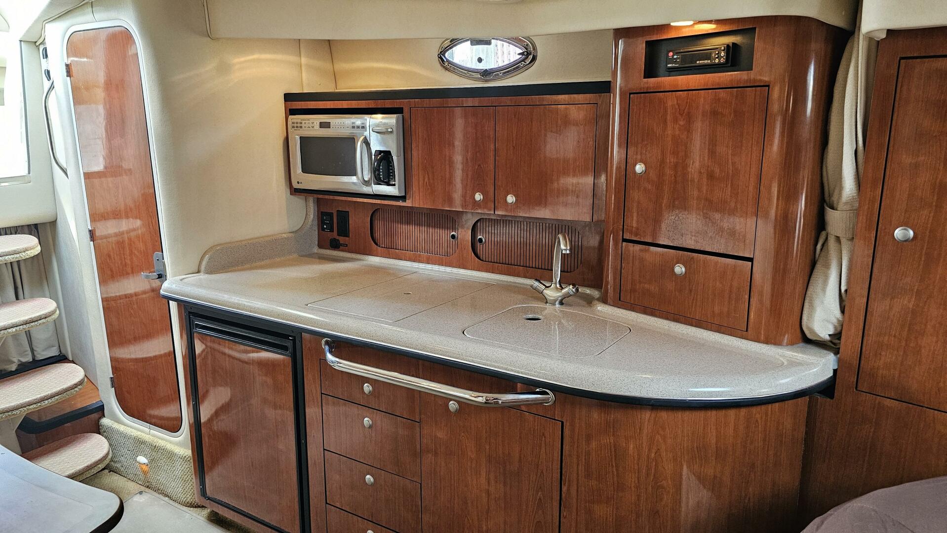 2007 Sea Ray 340 sundancer - Image 29