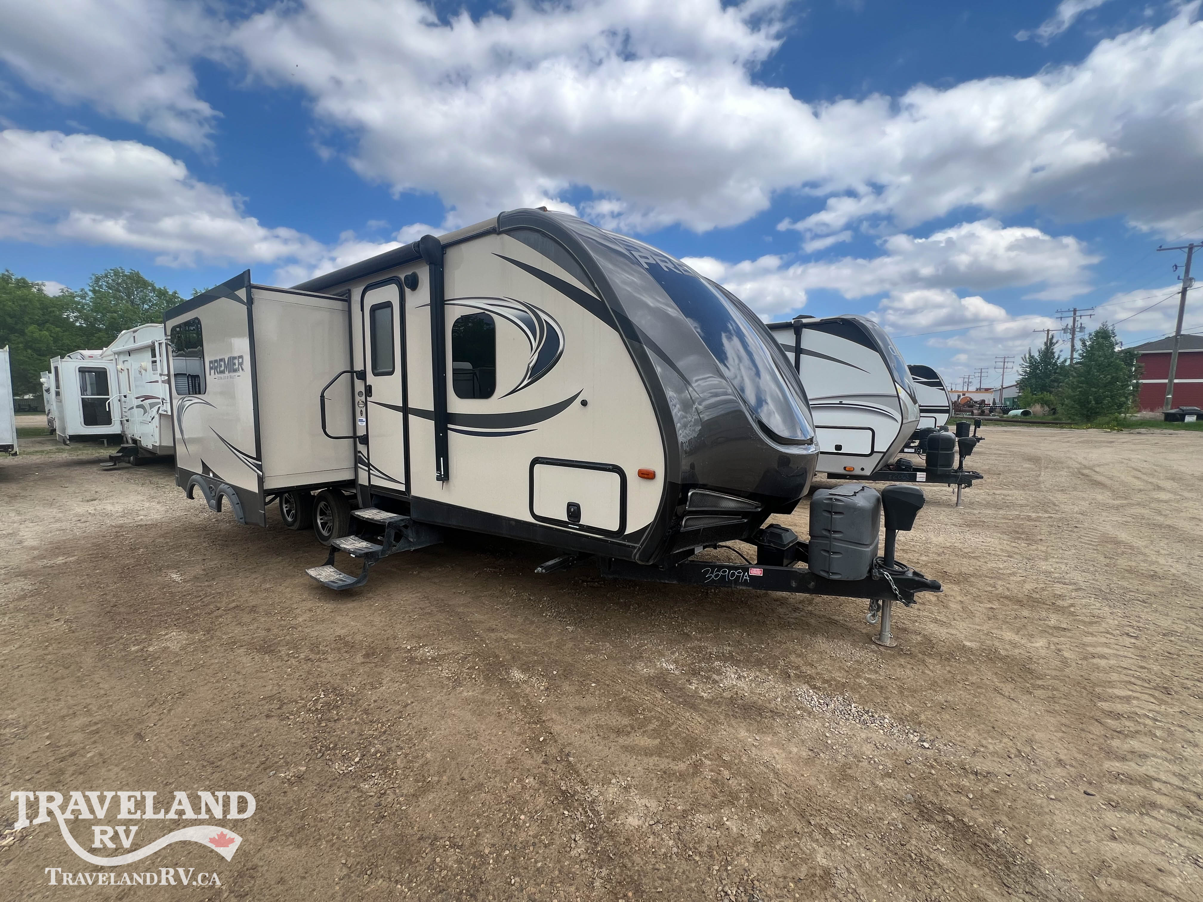 2017 KEYSTONE BULLET PREMIER 24RKPR - Image 1