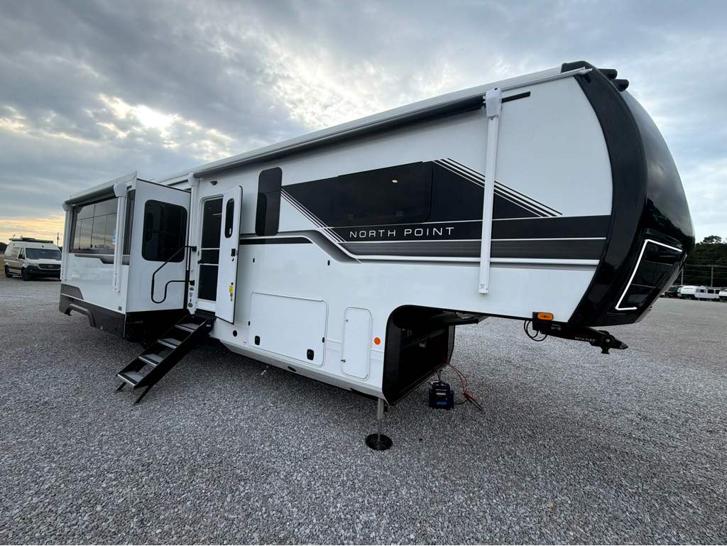 2027 JAYCO NORTH POINT 375TBDB - Image 1