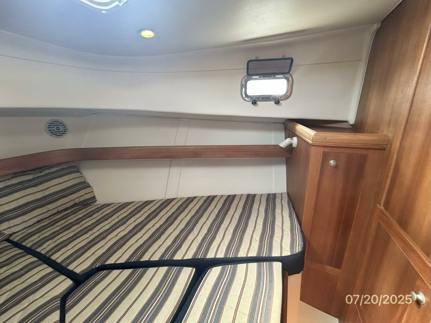 2006 Mainship Pilot 30 Base - Image 39