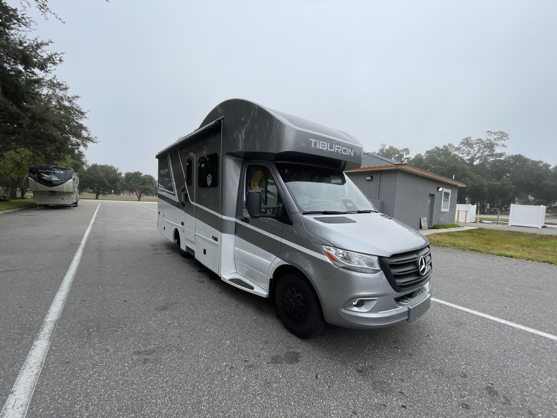 2026 Thor Motor Coach Tiburon