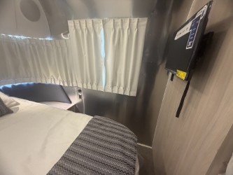 2026 AIRSTREAM GLOBETROTTER 30RBQ - Image 24