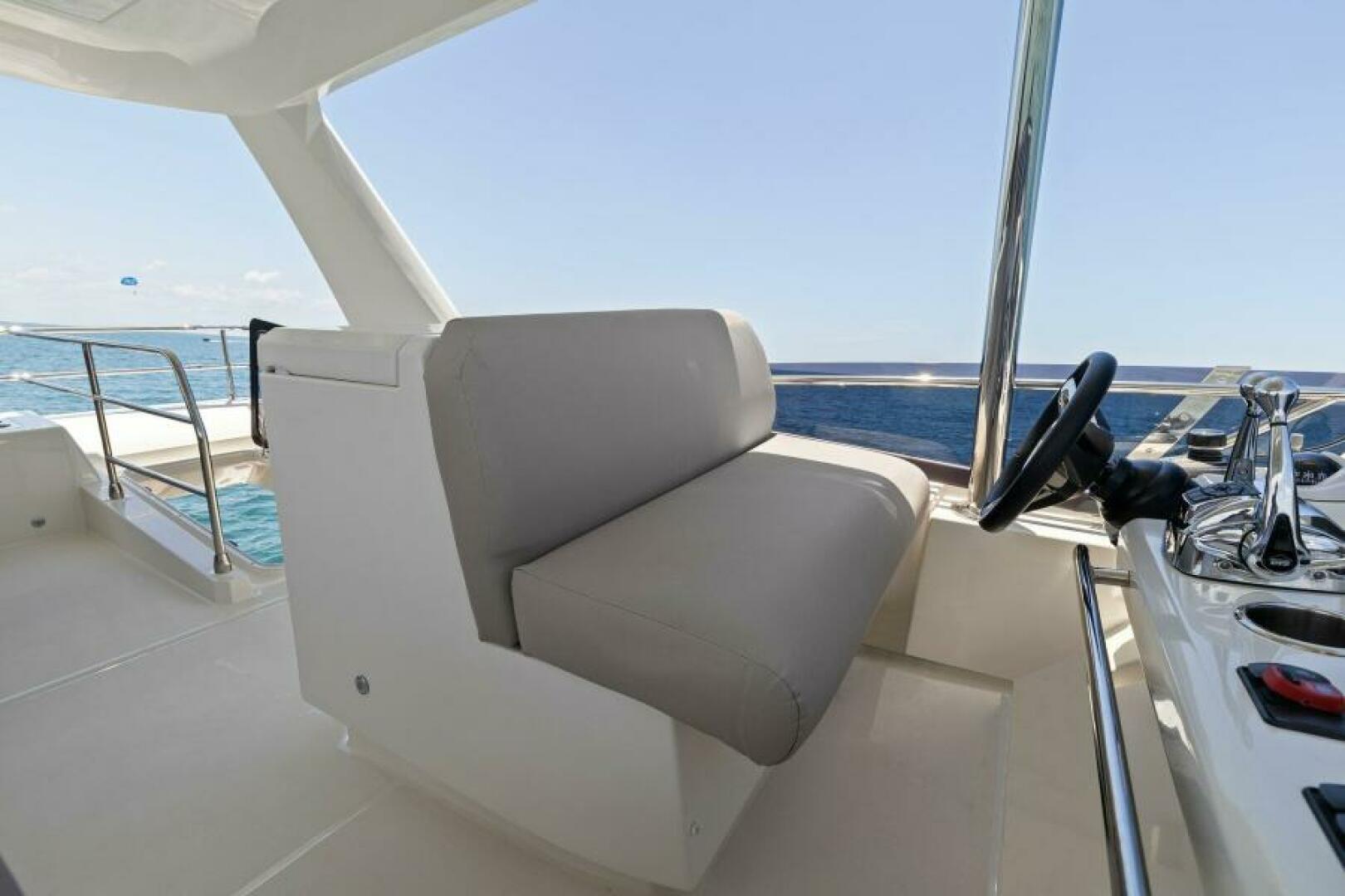 2022 Prestige 590 Flybridge - Image 45