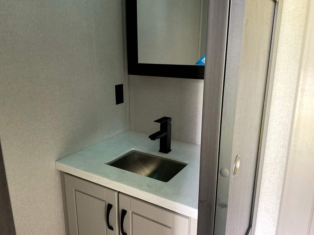 2026 JAYCO NORTH POINT 382 FLRB - Image 20