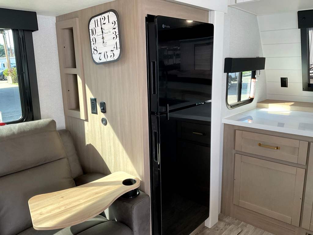 2026 JAYCO Eagle 265 FKDS HT - Image 12