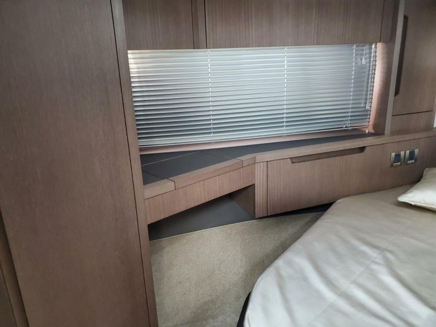 2020 Galeon 500 Fly - Image 13
