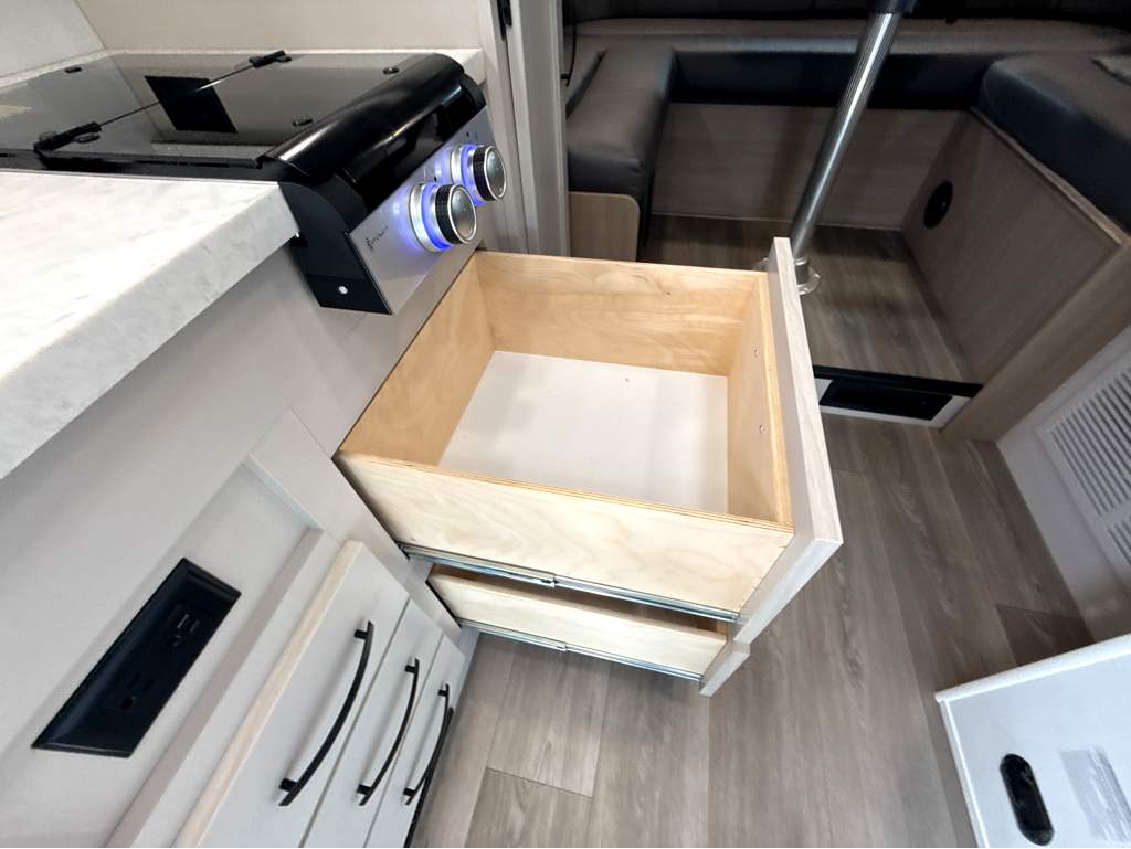 2027 JAYCO REDHAWK SE 20LF - Image 21