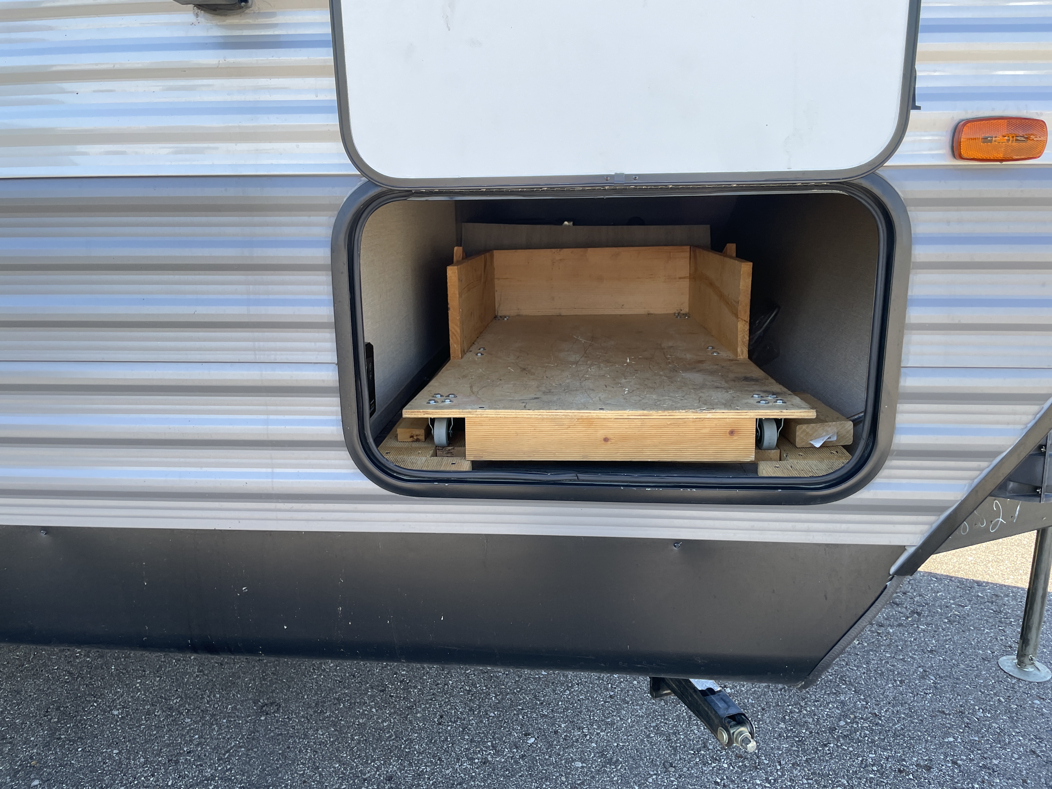 2023 Coachmen Catalina Trail Blazer 29THS - Image 3