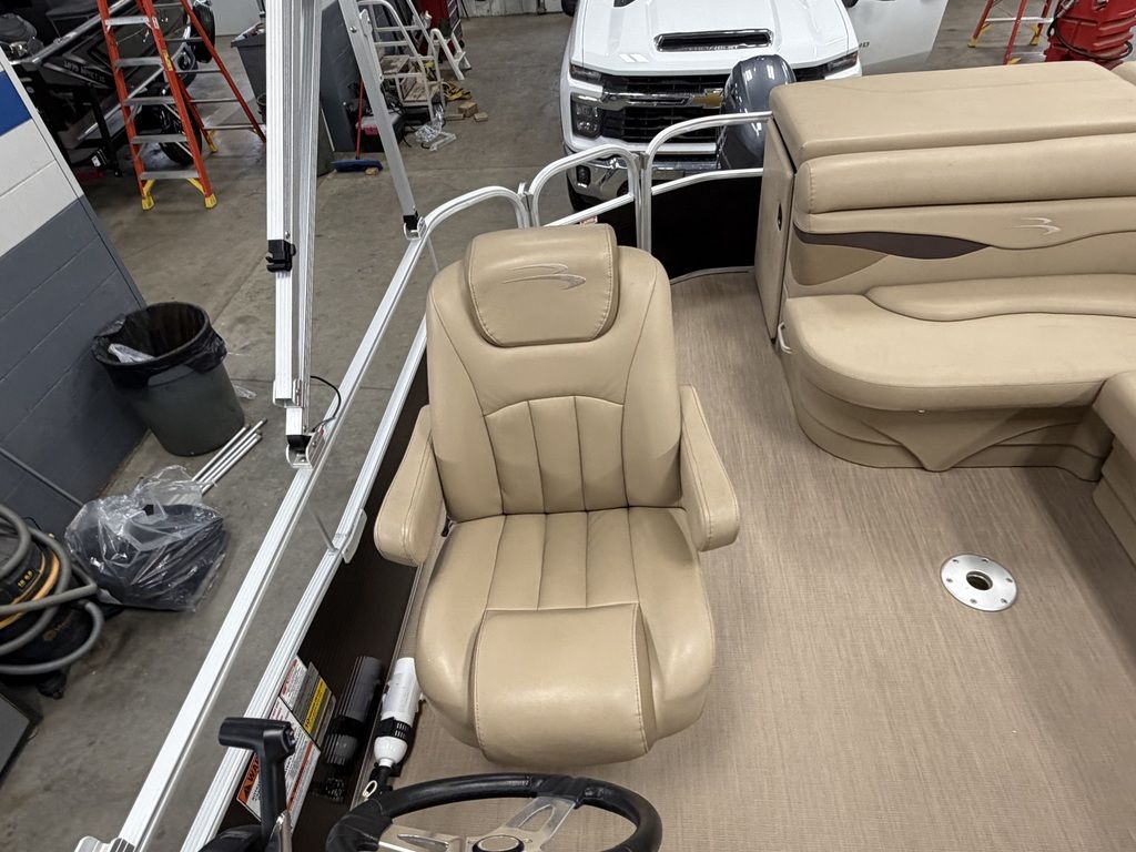 2018 Bennington 21SL - Image 19
