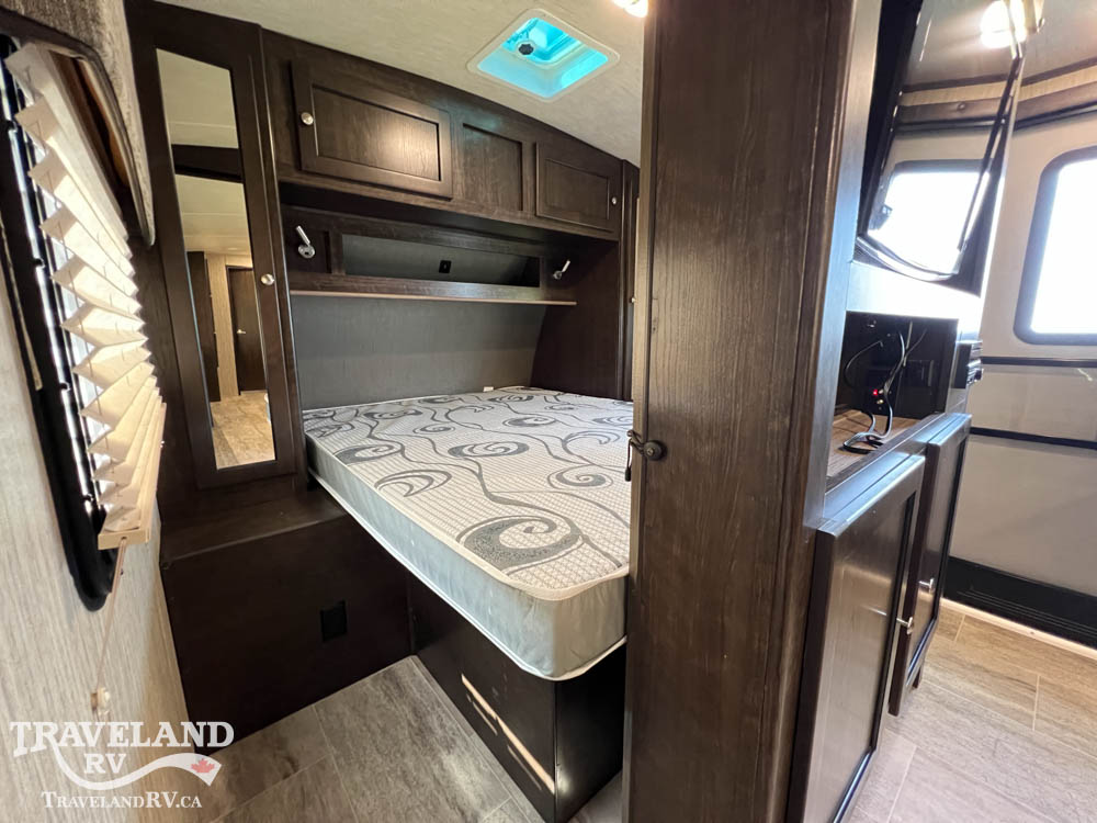 2018 Heartland Sundance XLT SD XLT 291 QB - Image 17