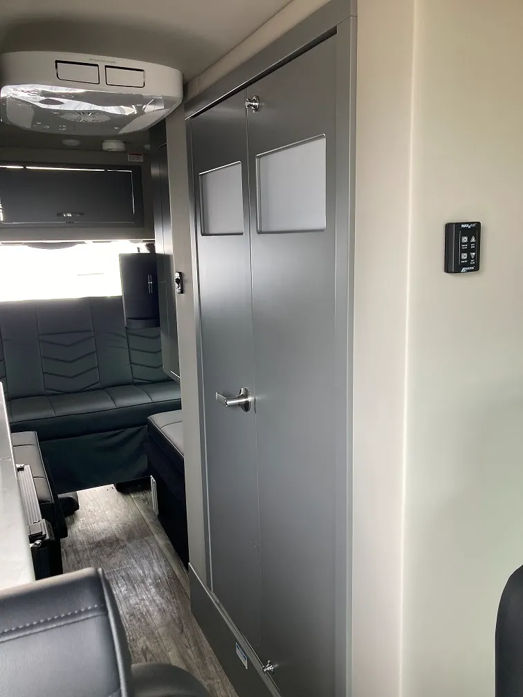 2024 Holiday Rambler Xpedition SL4E - Image 14