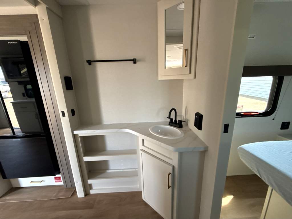 2026 GRAND DESIGN TRANSCEND 265BHT - Image 19