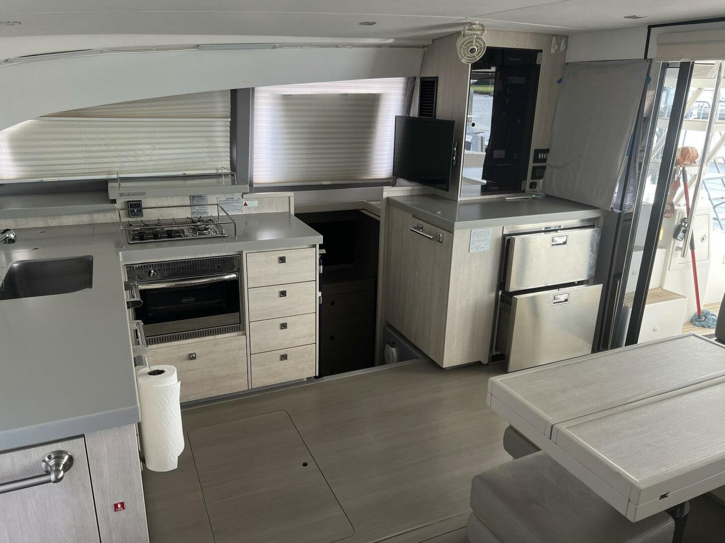2018 Leopard 43 Powercat - Image 17
