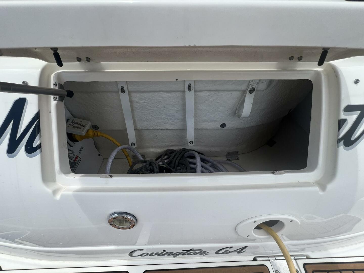 2003 Sea Ray 320 Sundancer - Image 22