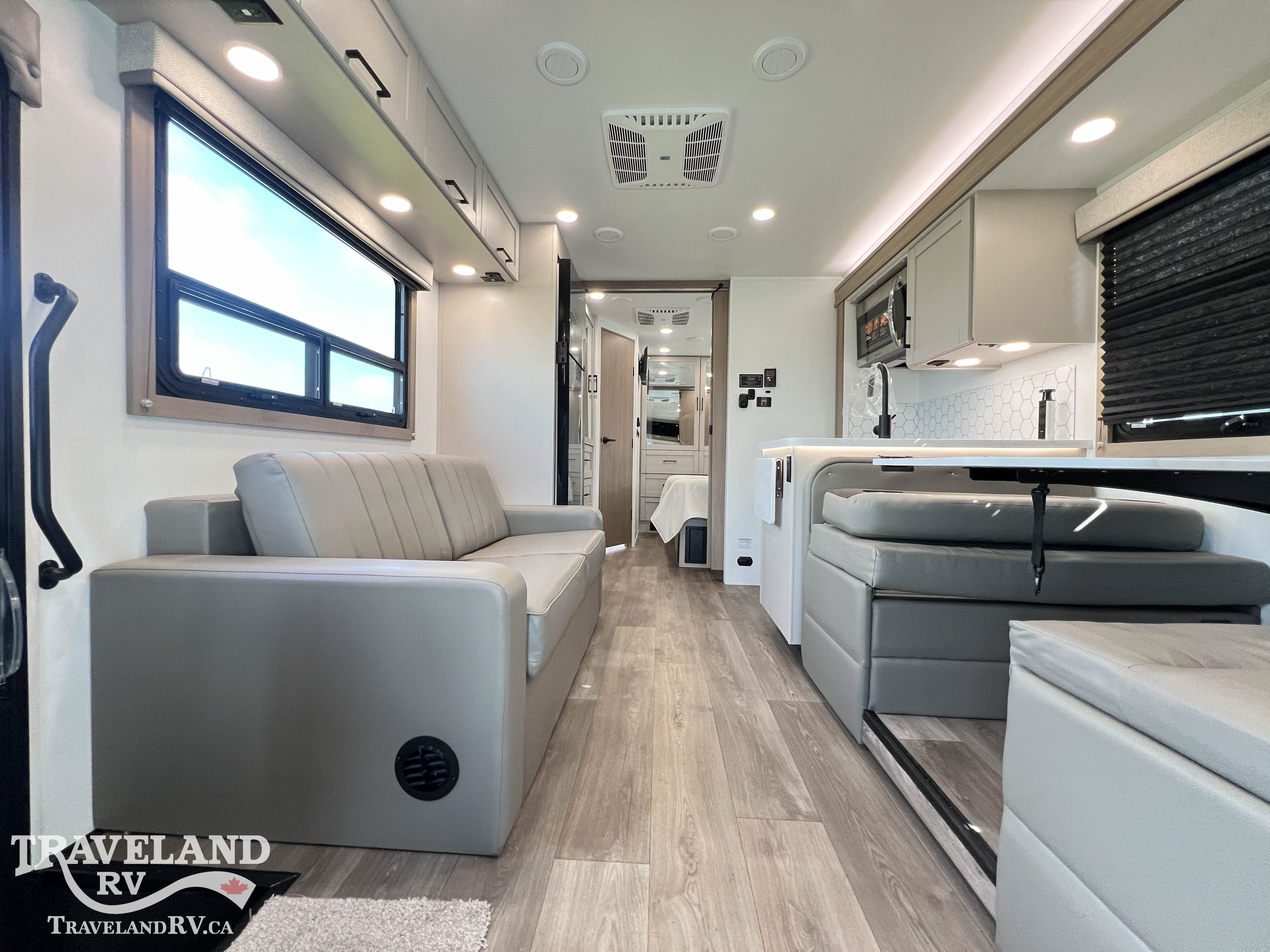 2027 Entegra Coach ODYSSEY 27U - Image 3