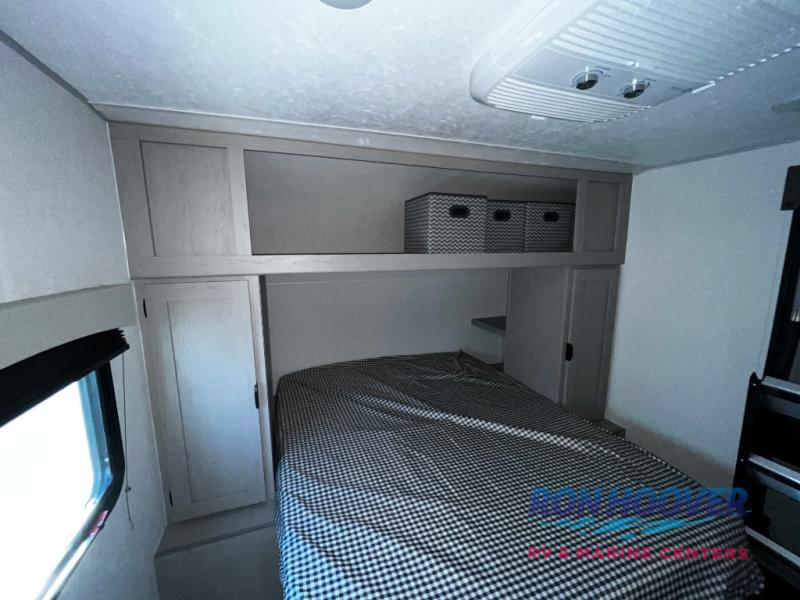 2025 COACHMEN 282DORM - Image 30