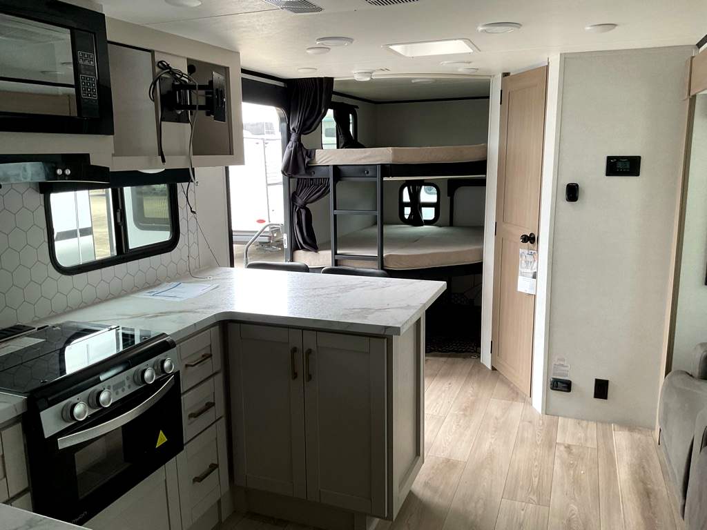 2027 JAYCO Jay Feather 25BH - Image 8