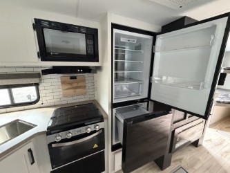 2027 VENTURE RV SIENNA 271VBH - Image 14