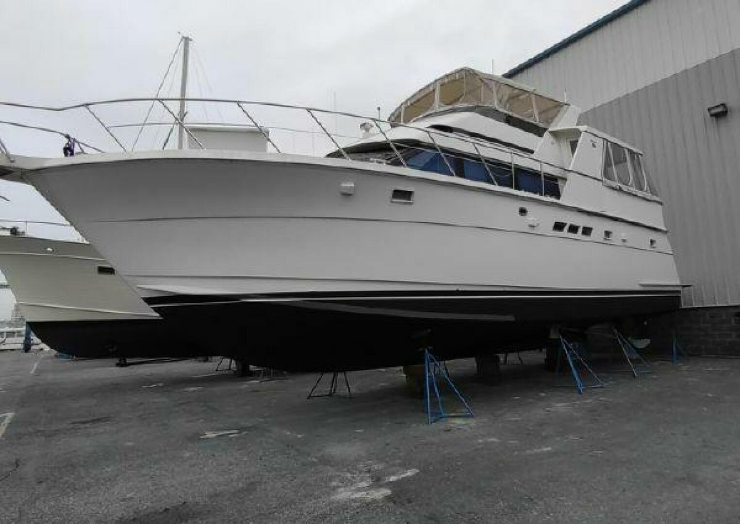 1996 Hatteras 50' Sport Deck - Image 10